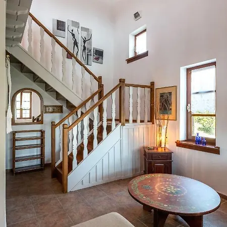 Apartment Gardenia Mouresi